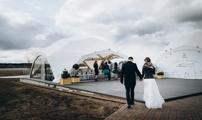 Why choose wooden tents?